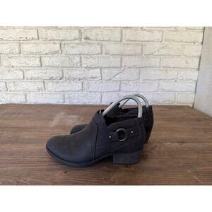 Clarks Charlten Grace Black Leather Ankle Boots Women's Size 7 M Side Zip Buckle
